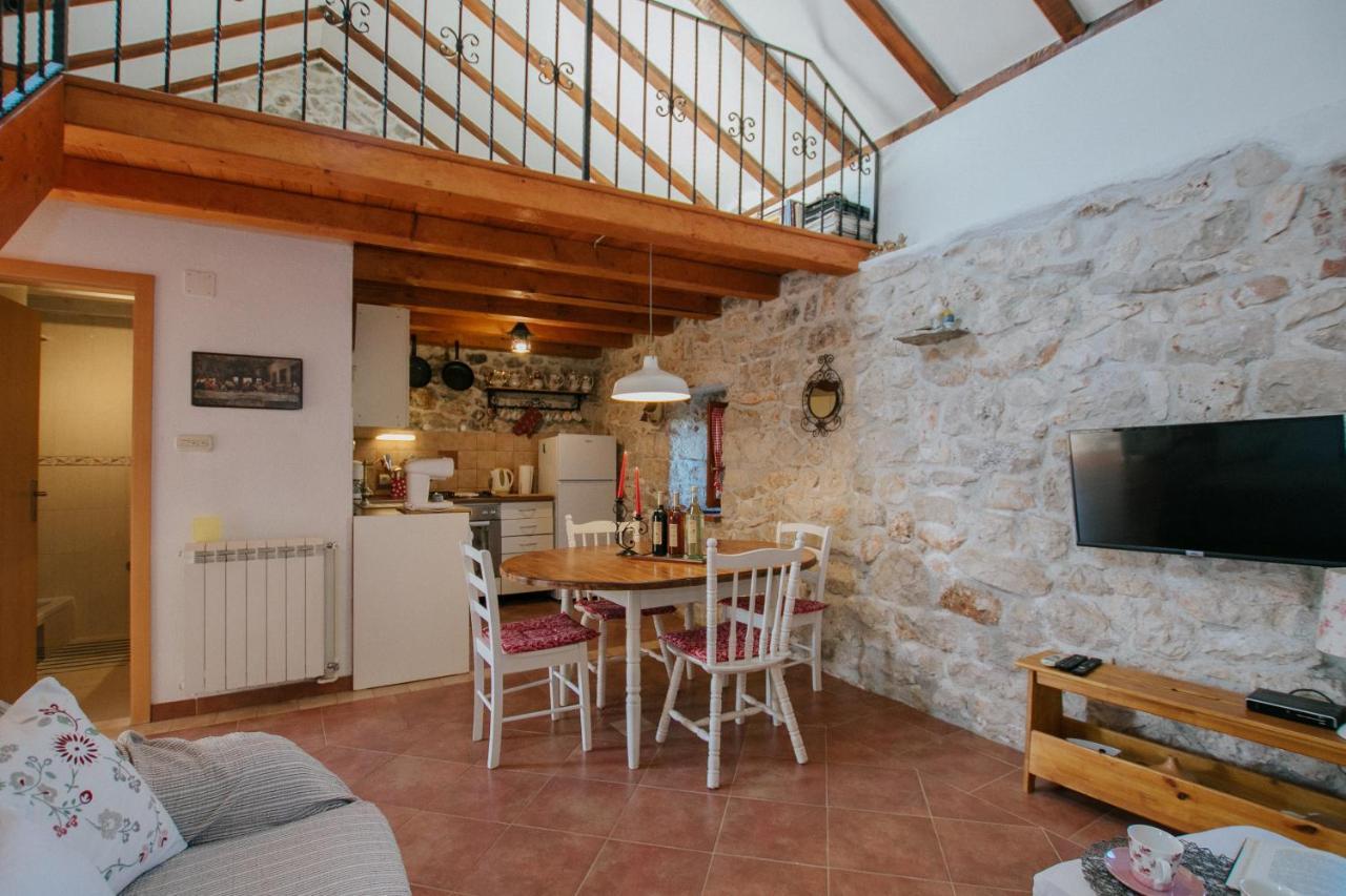 Country House Rusula Vrsine Exterior photo
